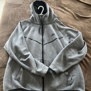 Nike Tech Fleece Sweater